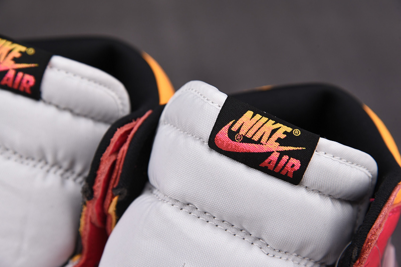 Air Jordan 1 Light Fusion Red 555088-603