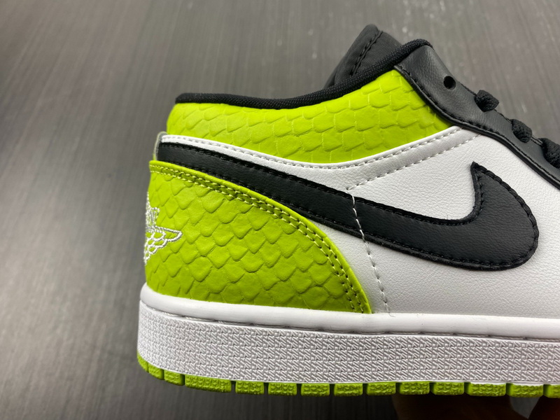 Air Jordan 1 Low "Vivid Green Snakeskin" DX4446-301