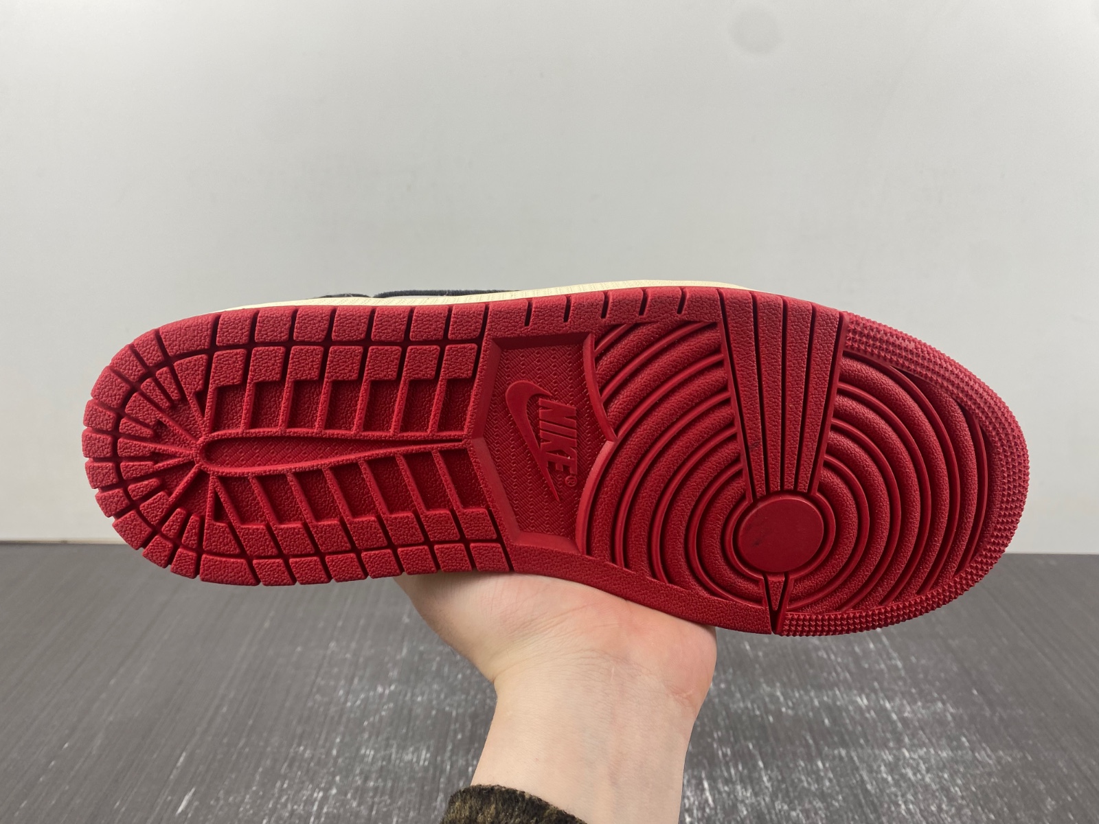 Trophy Room x Air Jordan 1 Retro Low OG SP 