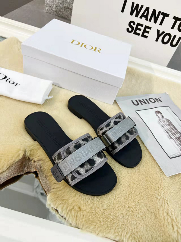 DIOR EVOLUTION SANDAL