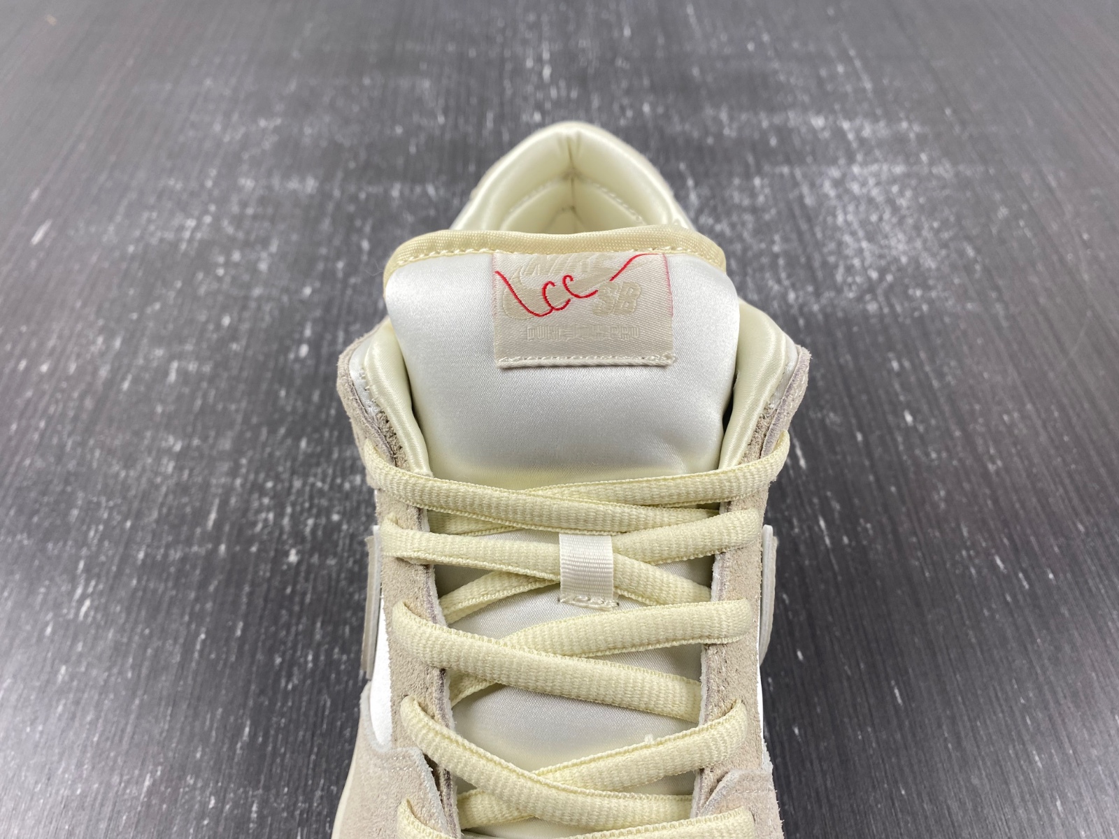 Nike SB Dunk Low Valentine