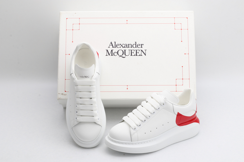 MCQUEEN OVERSIZED SNEAKER