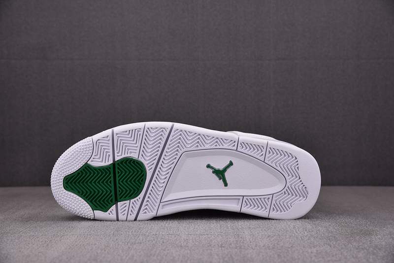 Air Jordan 4 "Metallic Green" CT8527-113