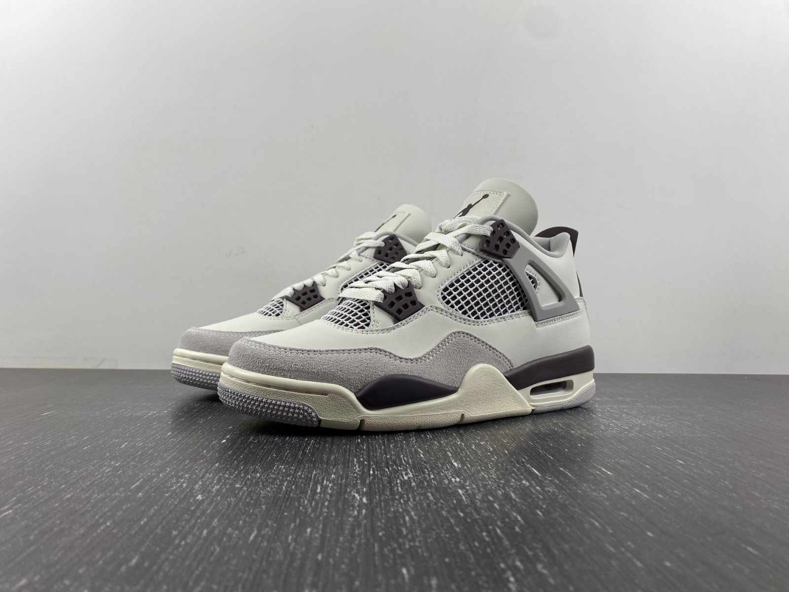 A Ma Maniere x Air Jordan 4 “Phantom” FZ4810-001