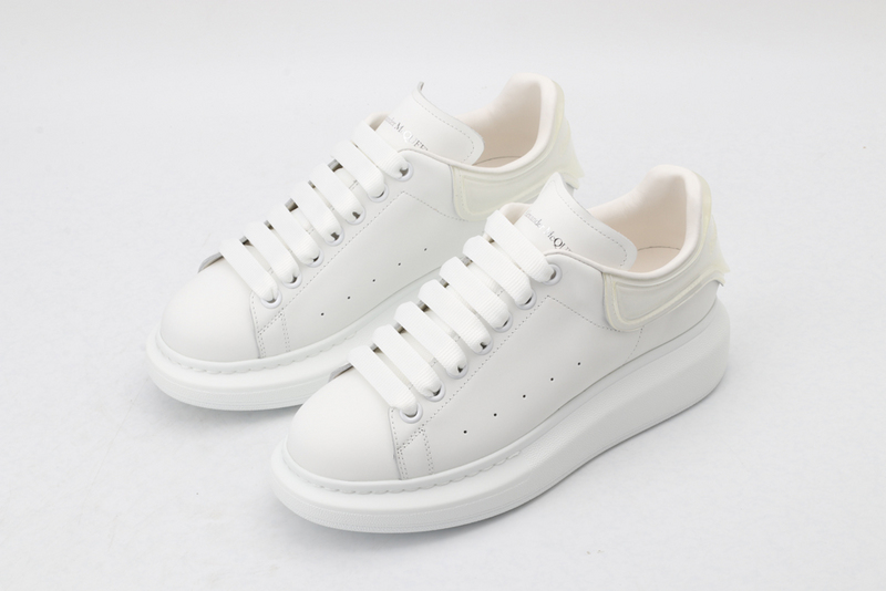 MCQUEEN OVERSIZED SNEAKER