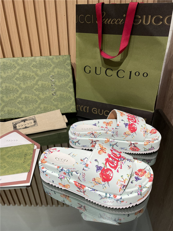 GUCCI WOMEN