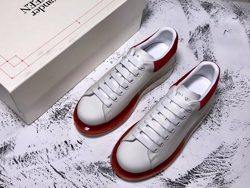MCQUEEN OVERSIZED SNEAKER