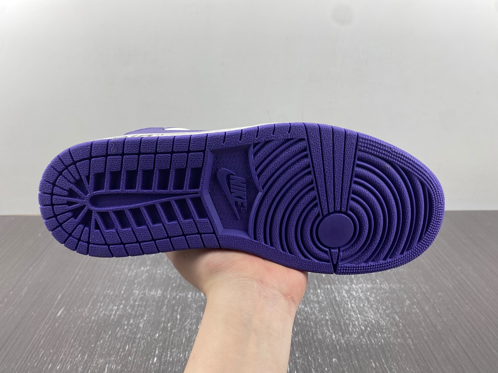 OFF-WHITE x Travis Scott x Air Jordan 1 custom