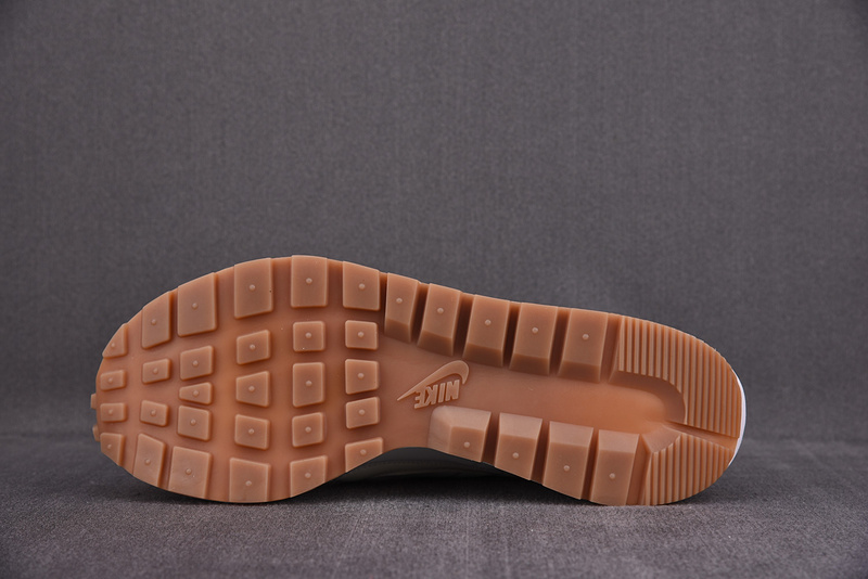 Nike Vaporwaffle sacai Sesame Sail Gum - DD1875-100