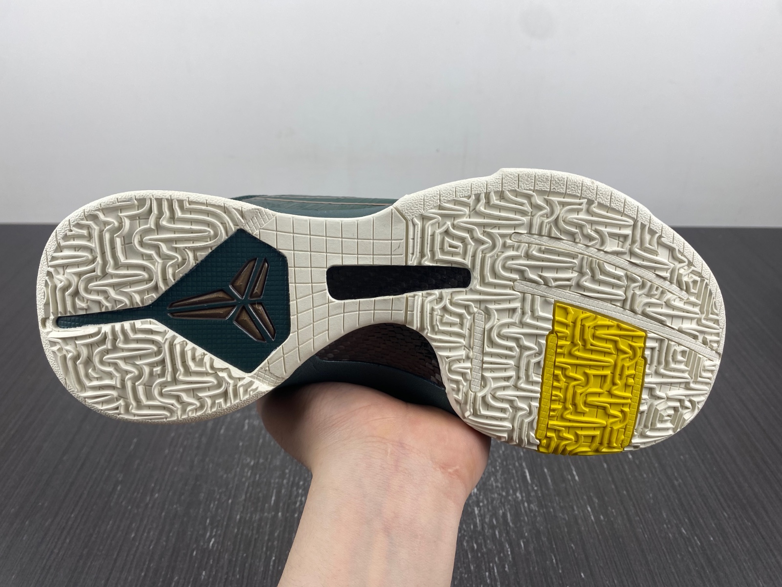 Nike Kobe 5 Protro Eybl Mens Cd4991 300