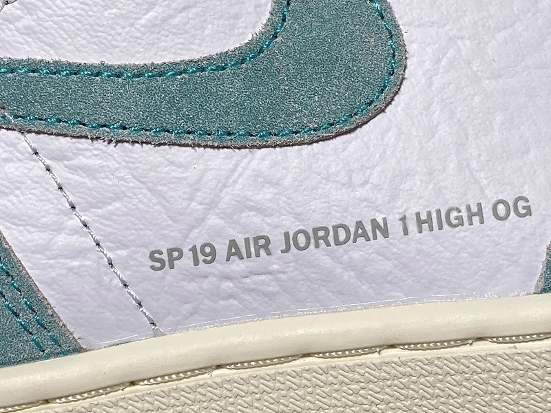 Air Jordan 1 Retro High OG "Turbo Green" 555088-311