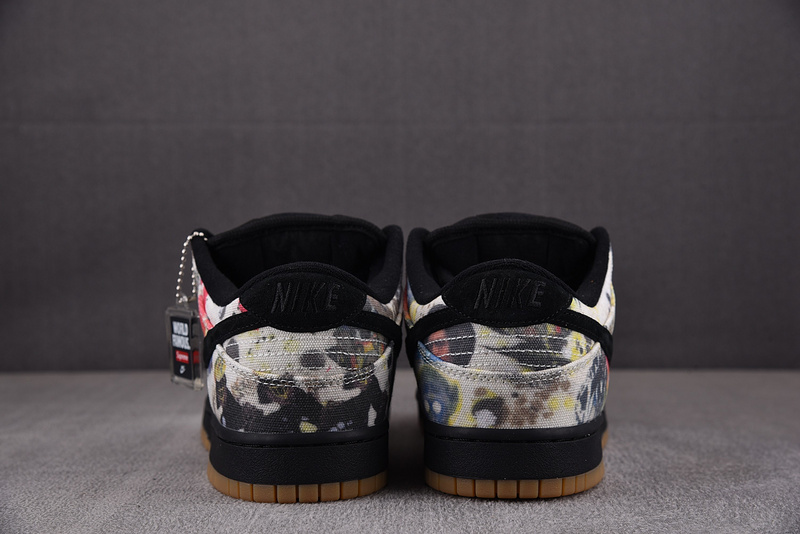 Supreme x RAMM:ELL:ZEE x Nike SB Dunk Low FD8778-001