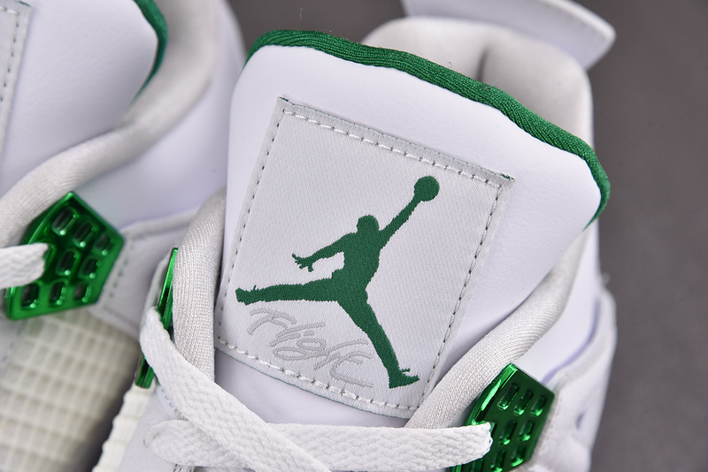 Air Jordan 4 "Metallic Green" CT8527-113