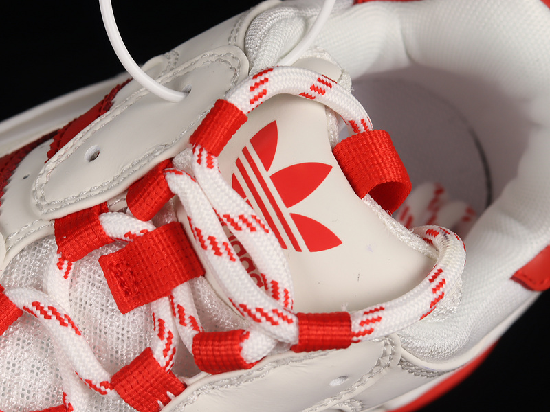 Balenciaga TRIPLE S TRAINER