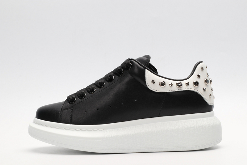 MCQUEEN OVERSIZED SNEAKER