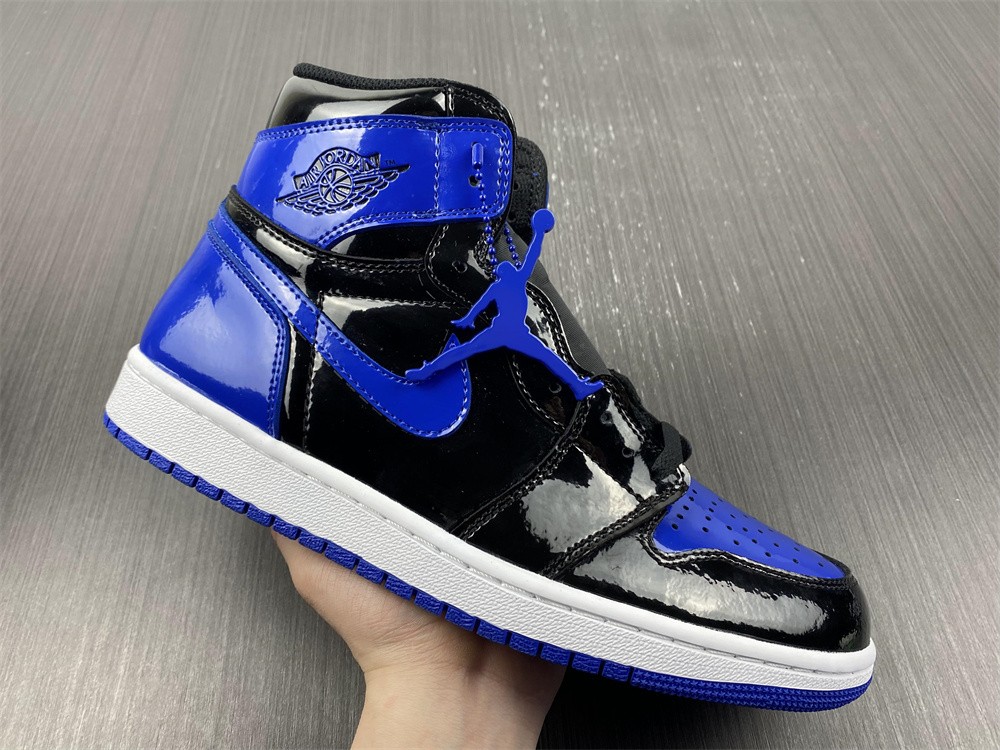 Air Jordan 1 Dark Marina Blue 555088-404