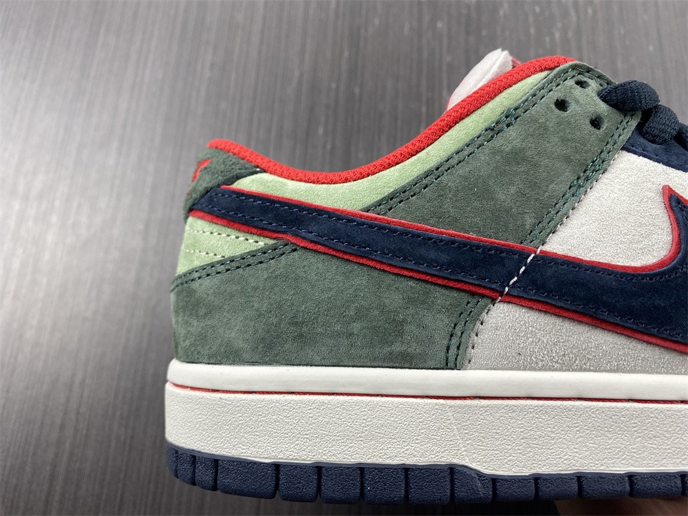 Katsuhiro Otomo x Nike Dunk Low "Steam Boy"