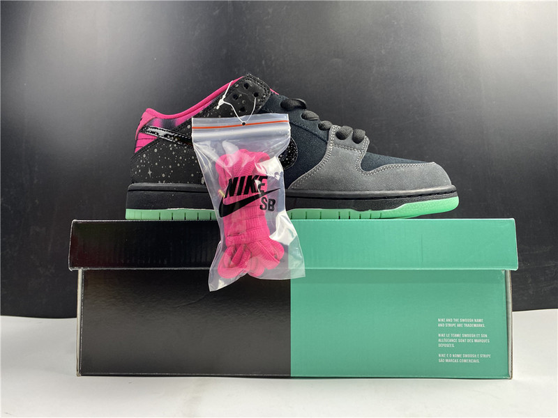 Premier x Nike SB Dunk Low Premium “Northern Lights” 724183-063