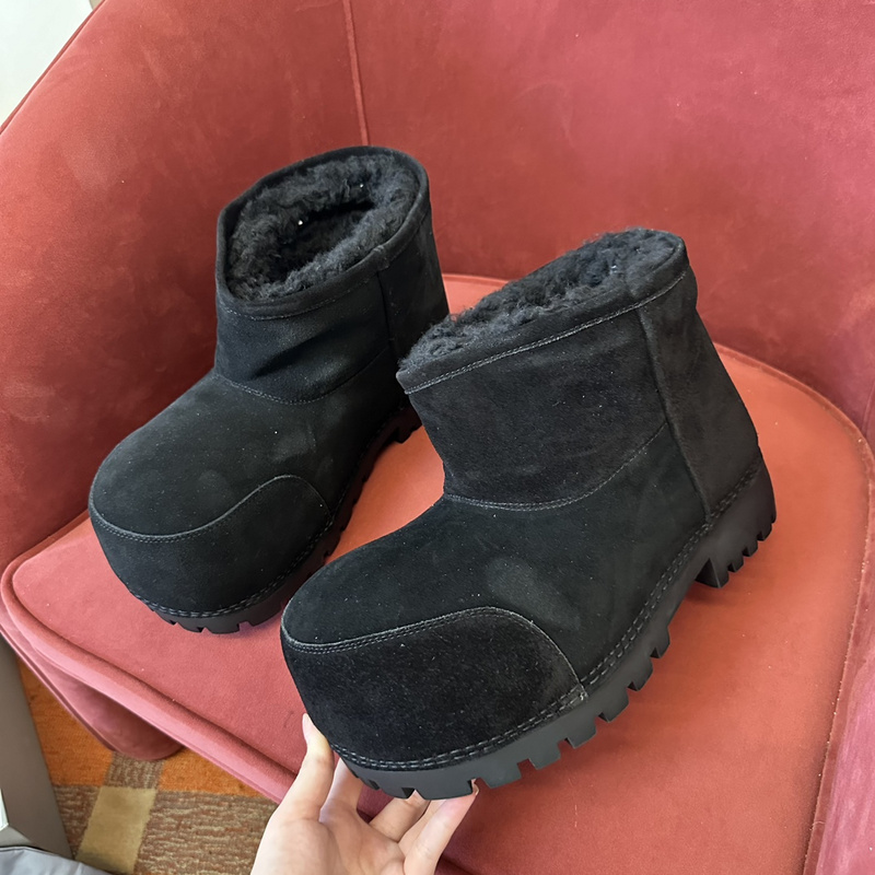 Balenciaga Winter Boots (Low-Top)