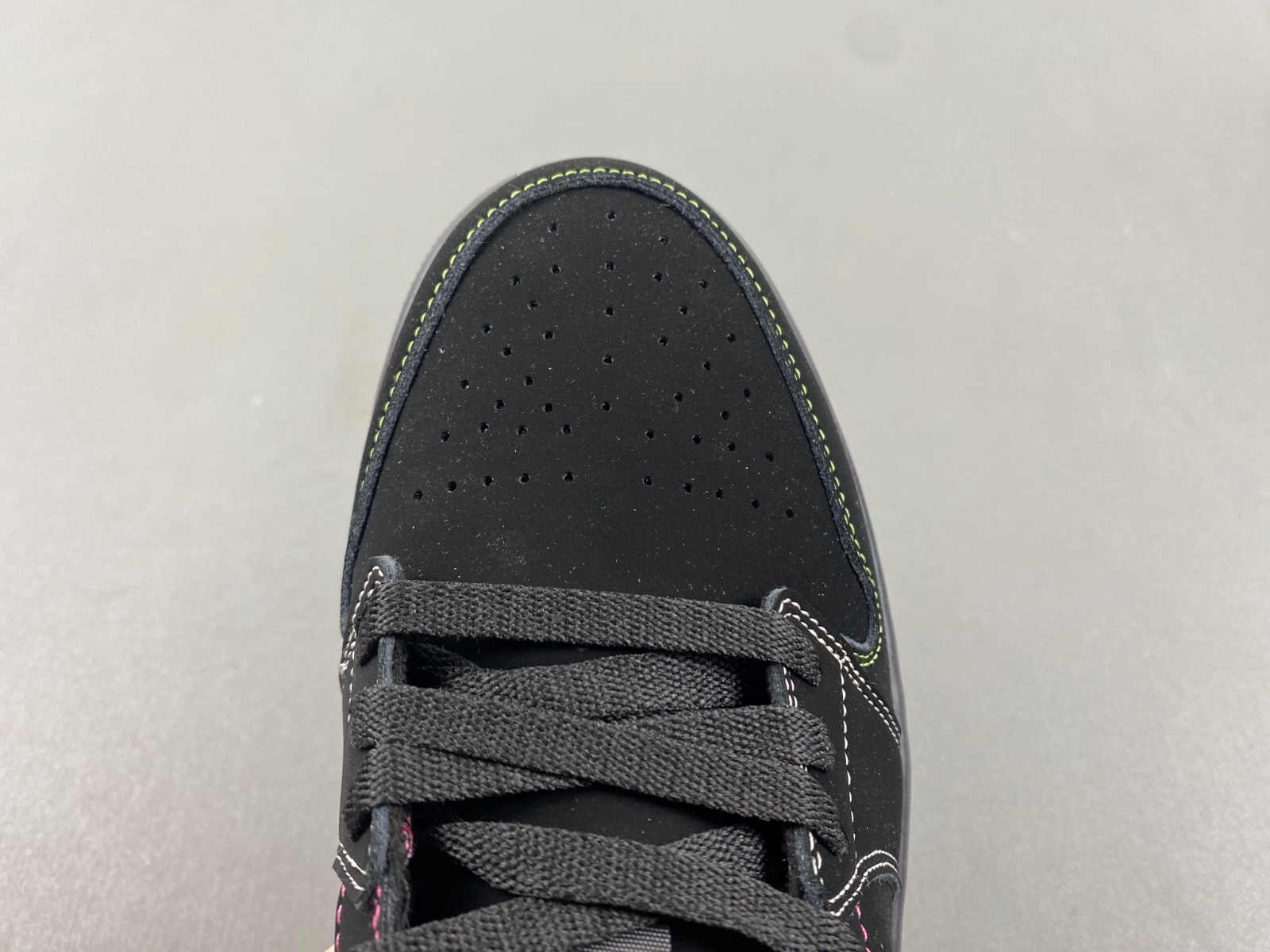 Air Jordan 1 Low Phat 