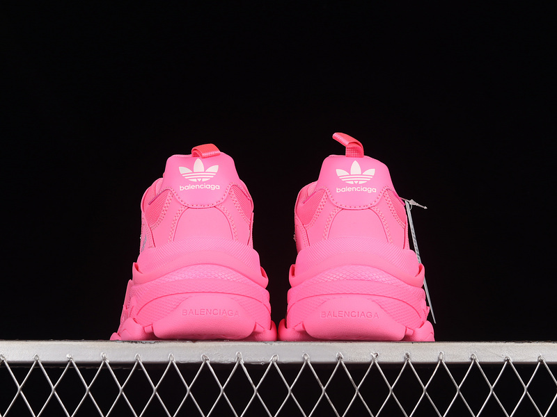 Balenciaga TRIPLE S TRAINER