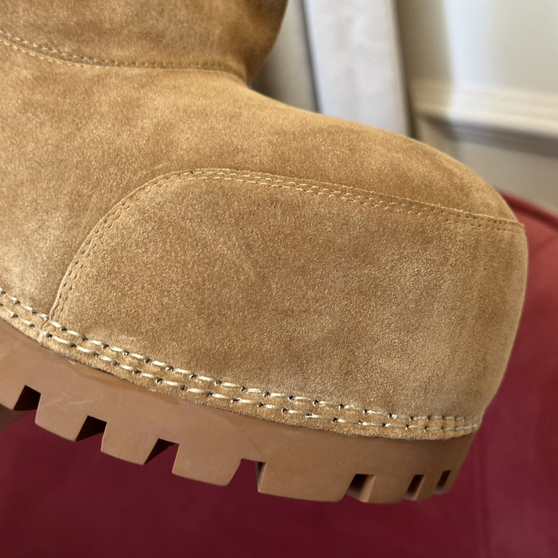 Balenciaga Winter Boots (Middle-Top)