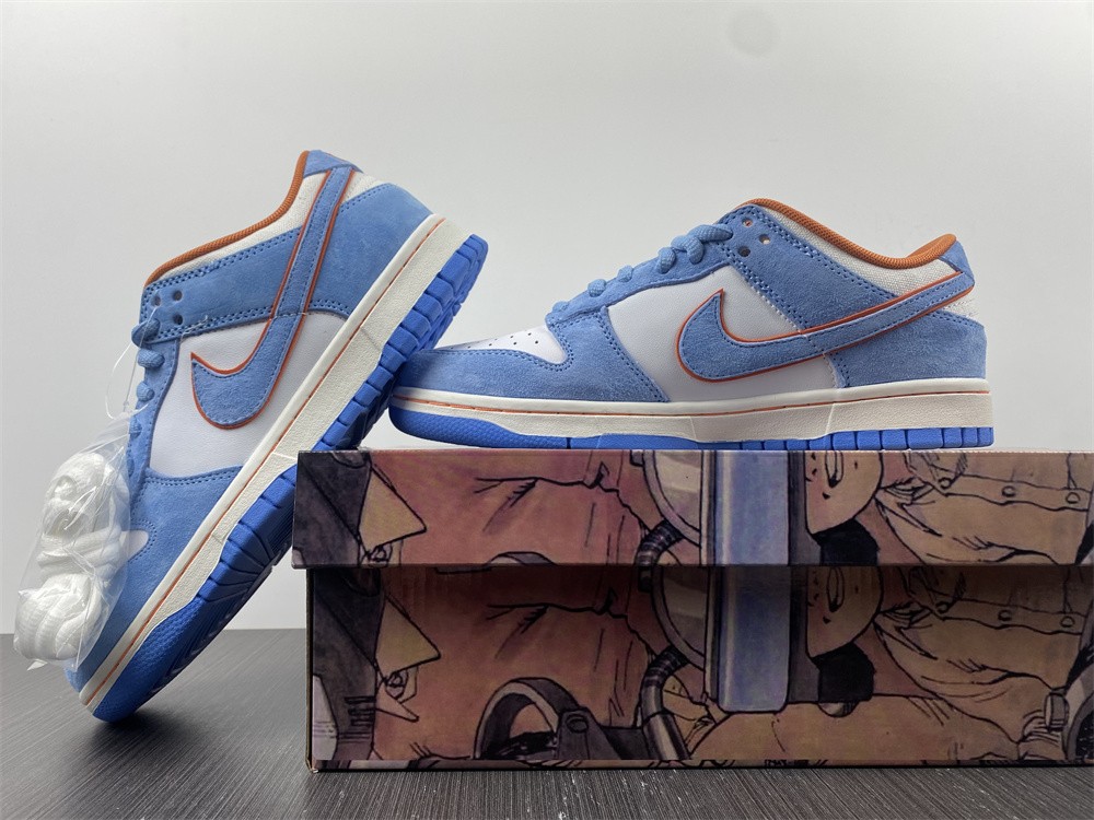 Katsuhiro Otomo x Nike Dunk Low "Steam Boy"