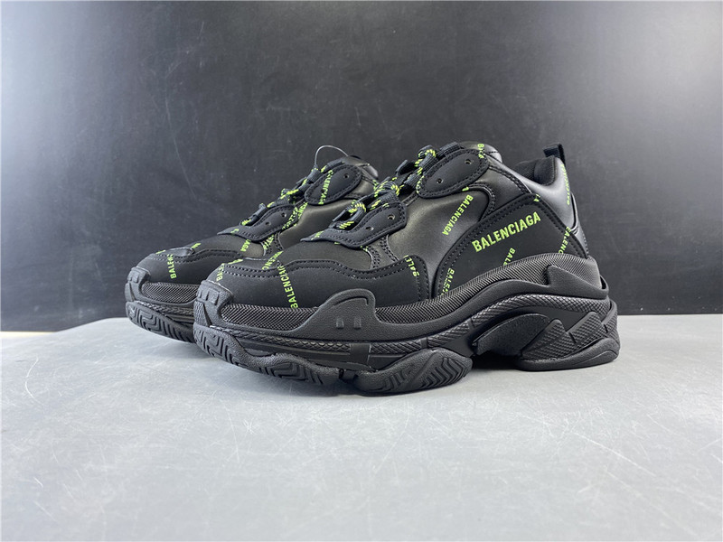 Balenciaga TRIPLE S TRAINER