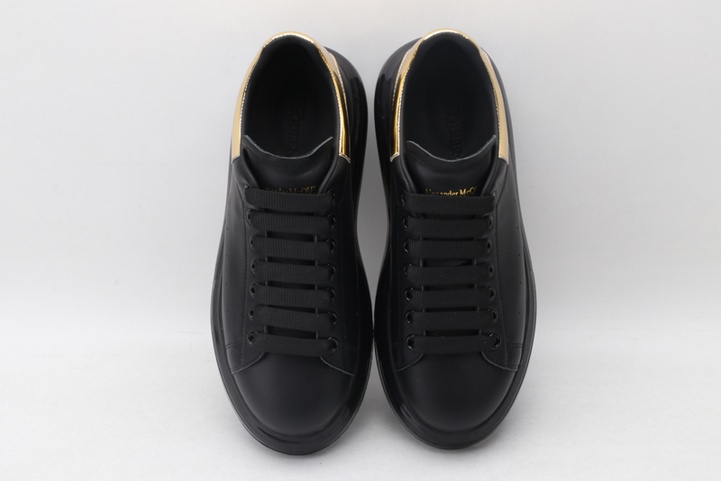 MCQUEEN OVERSIZED SNEAKER
