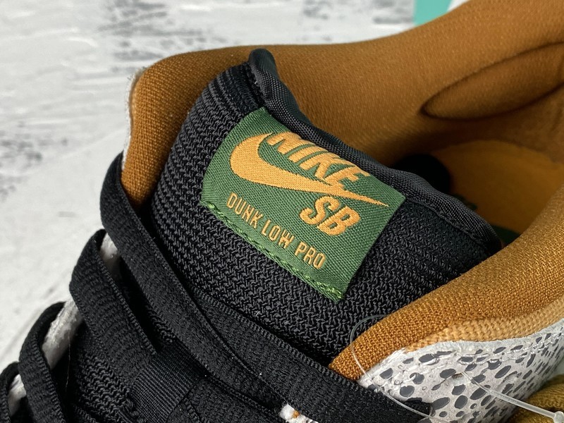 Nike SB Dunk Low Safari - CD2563-002