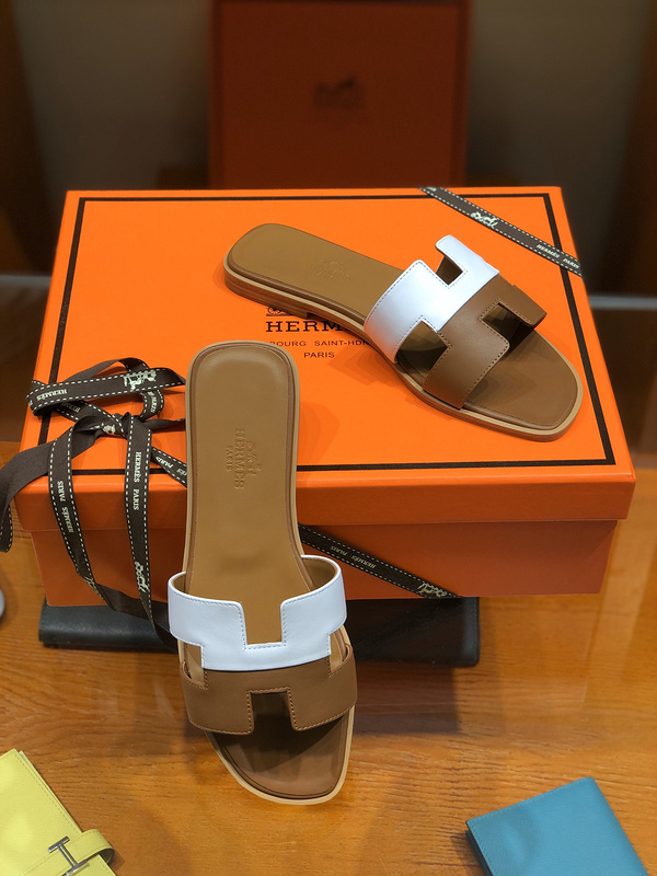 ORAN SANDAL