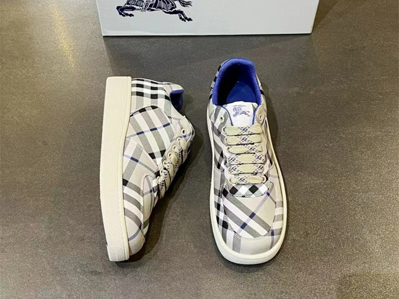 Burberry Check Terrace Sneakers  BBR--3007