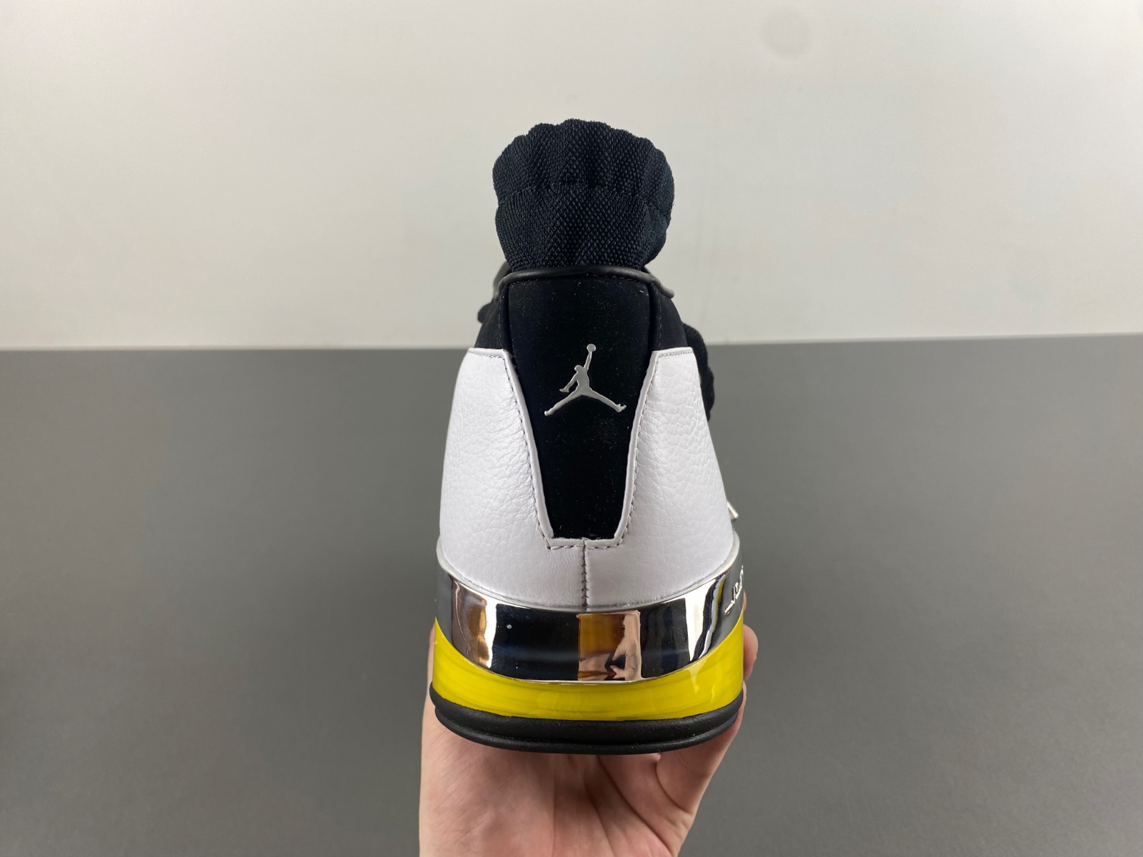 Air Jordan 17 Low “Lightning”   FJ0395-100