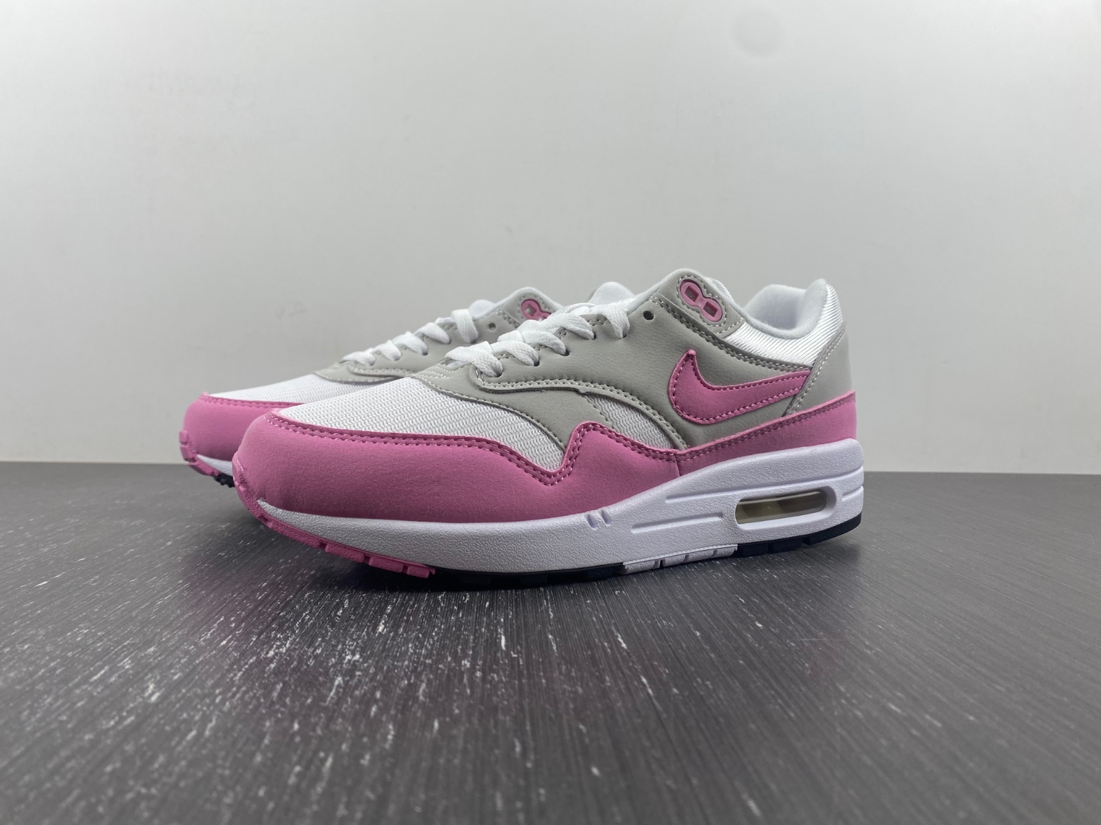Nike Air Max 1 “Fuchsia Dream” DZ2628-001