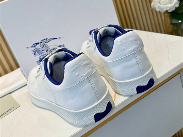 Burberry Check Terrace Sneakers  BBR--3011