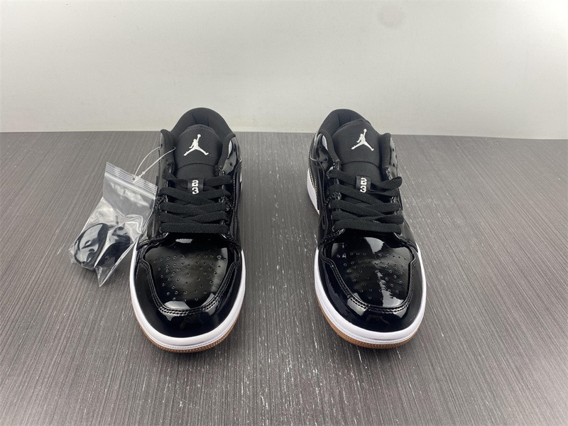 Air Jordan 1 Retro Low Black Gold Patent 554723-032