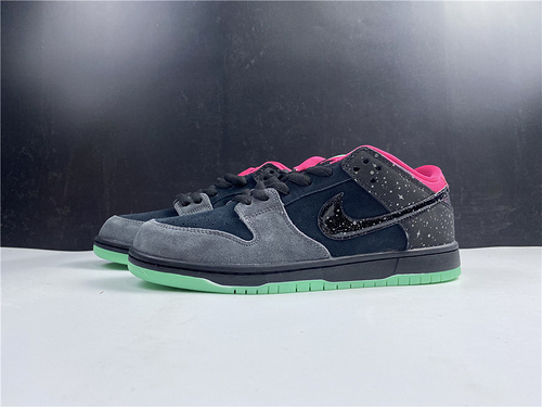 Premier x Nike SB Dunk Low Premium “Northern Lights” 724183-063
