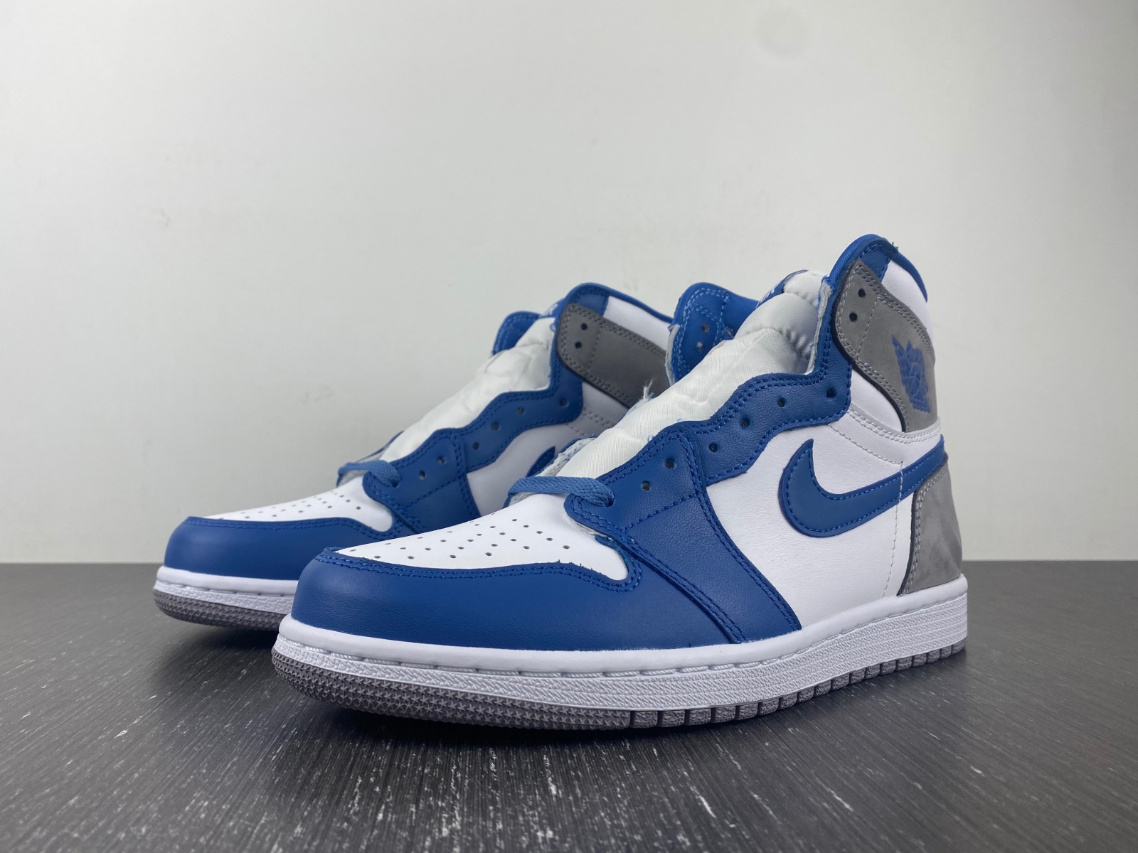 Air Jordan 1 Retro High OG 'True Blue' DZ5485-410