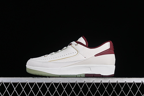 Air Jordan 2 Low 