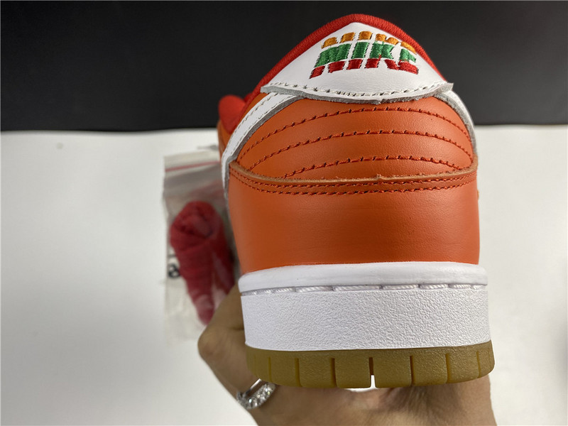 Nike SB Dunk Low 7 Eleven - CZ5130-600