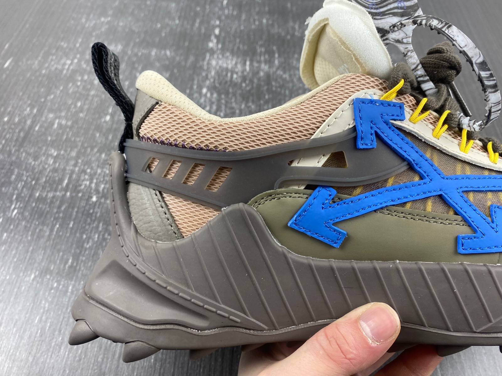 OW C/O ODSY-1000 SNEAKERS