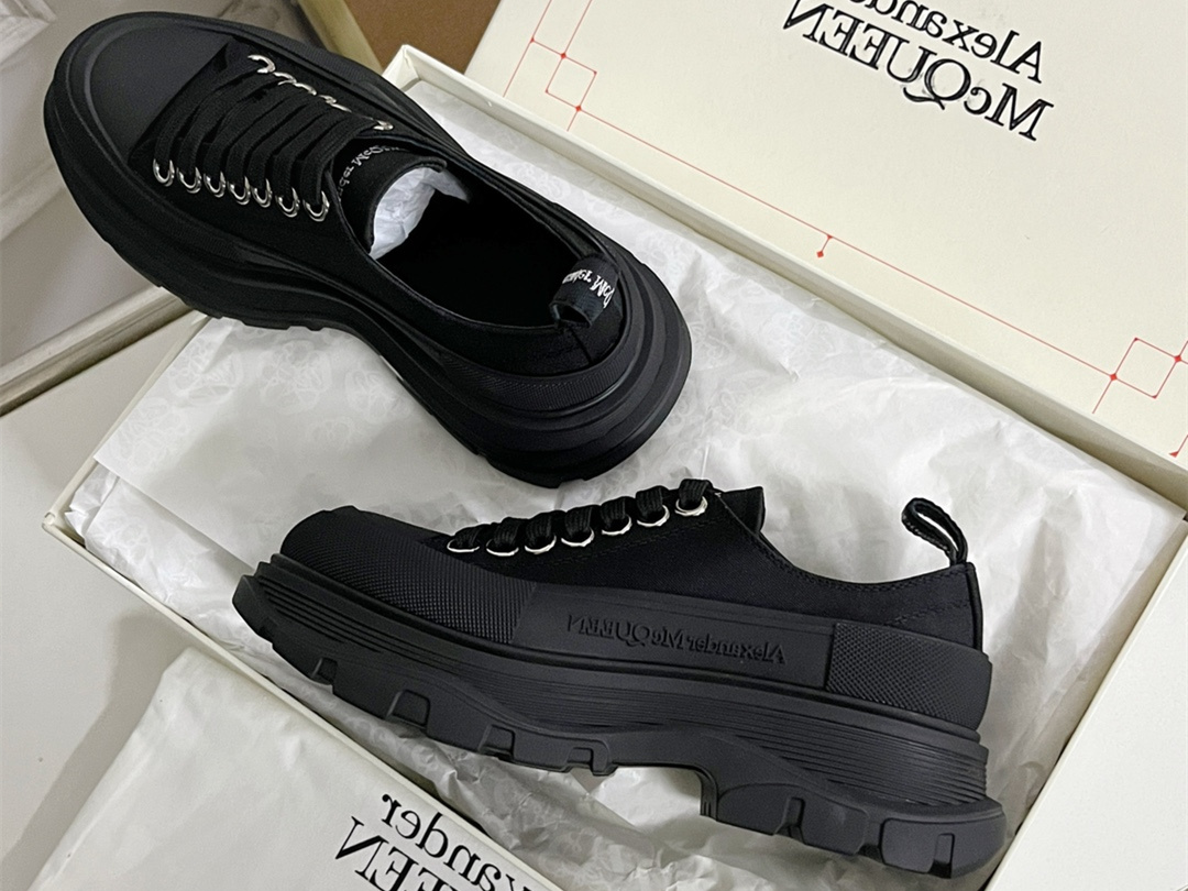 Mcqueen Tread Slick