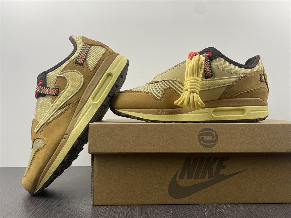Travis Scott Nike Air Max 1 DO9392-701