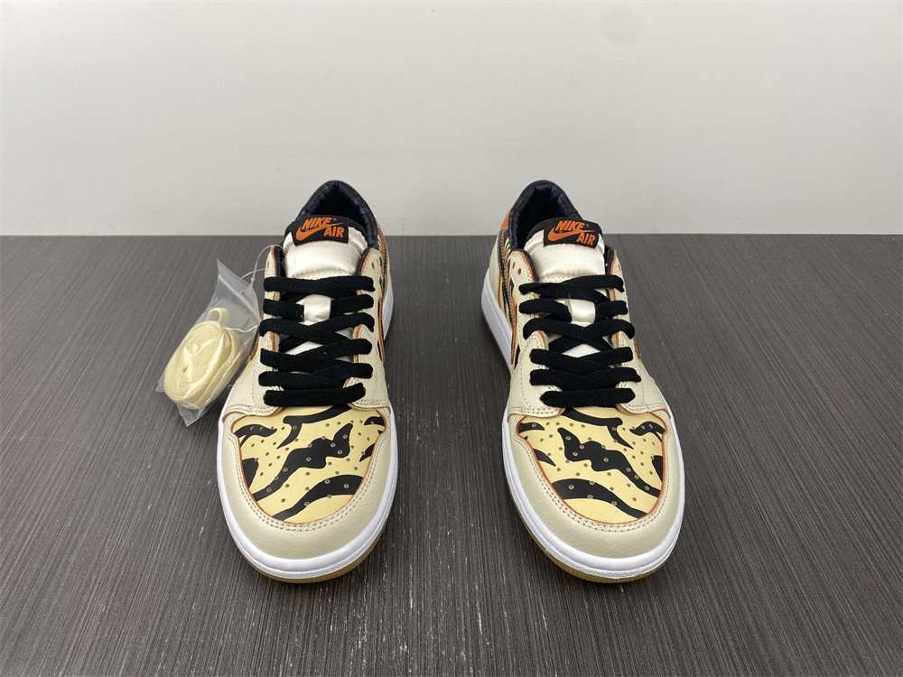 Air Jordan 1 Low OG Year of the Tiger DH6932-100
