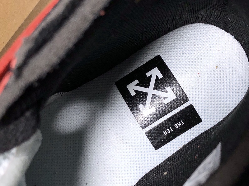 Off White x Air Jordan 1 Retro High OG 