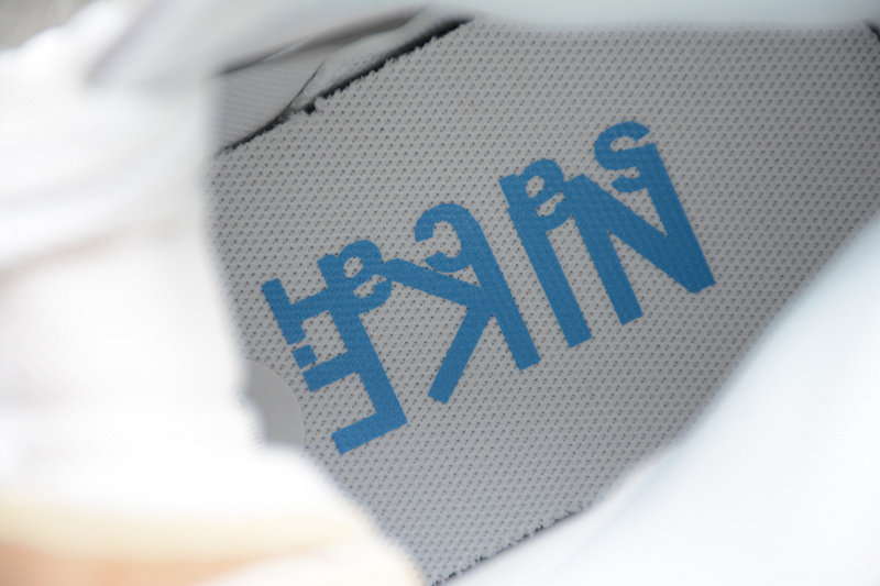 Nike Blazer Mid sacai White Grey BV0072-100