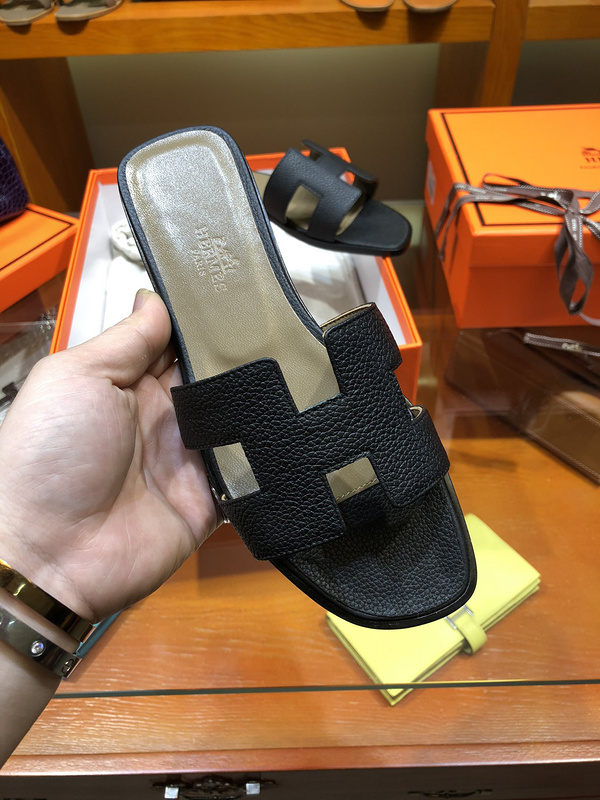 ORAN SANDAL