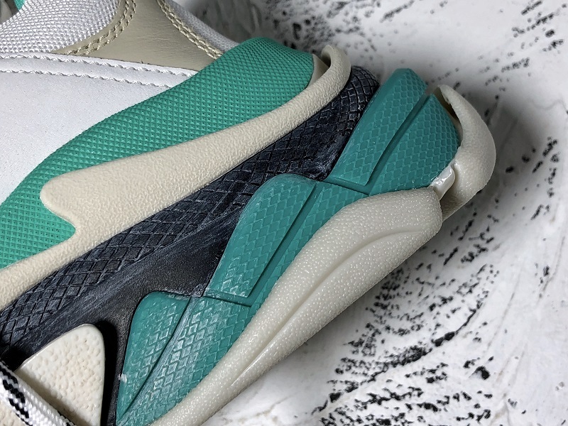 Balenciaga Triple S Trainer