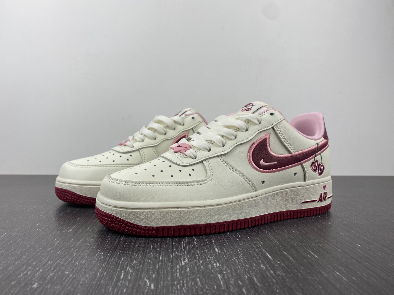 Nike Air Force 1 Low "Valentine