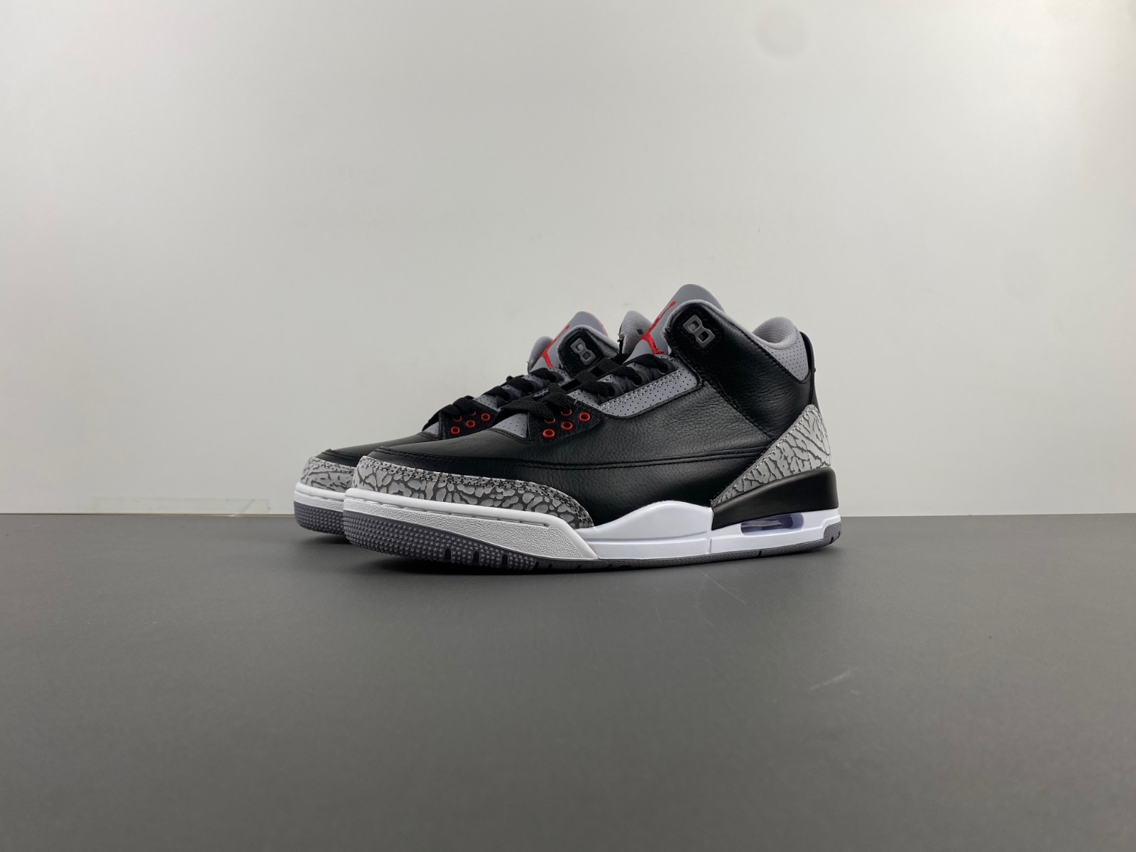 Air Jordan 3 OG “Black Cement”  SKU:DN3707-010